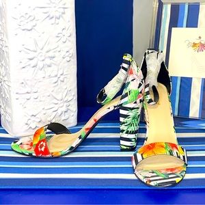 Black and white striped floral ankle strap chunky high heel sandals sz 10